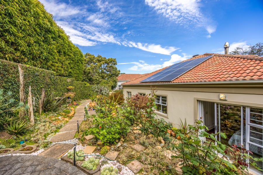 4 Bedroom Property for Sale in Van Riebeeckshof Western Cape